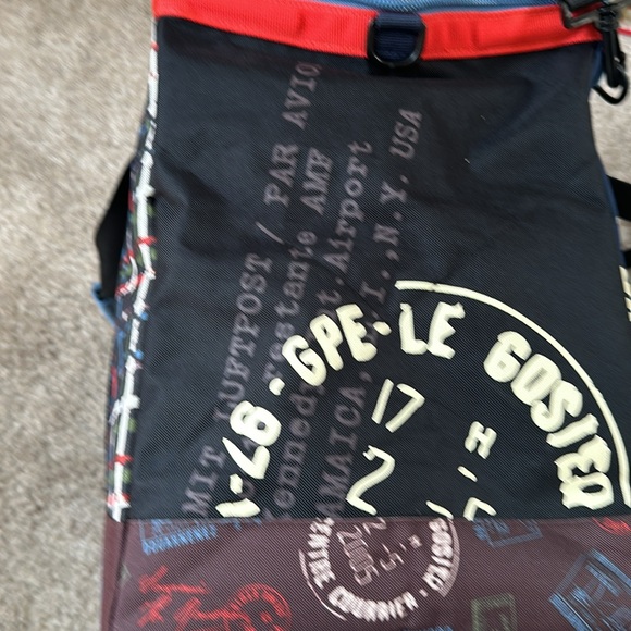 Reisenthel script print hinged duffle tote - Picture 7 of 13